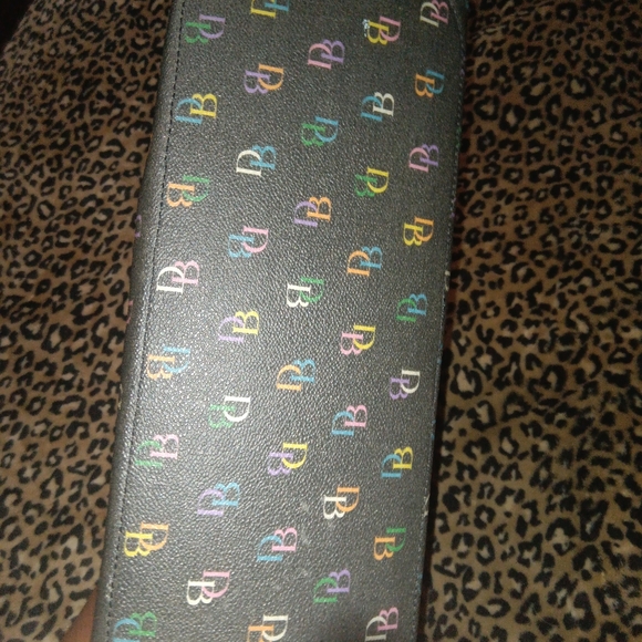 Dooney and burke bag - Picture 3 of 4